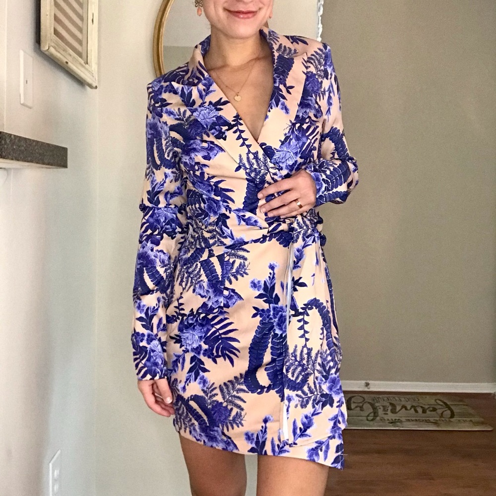 PLT Blue printed blazer dress!